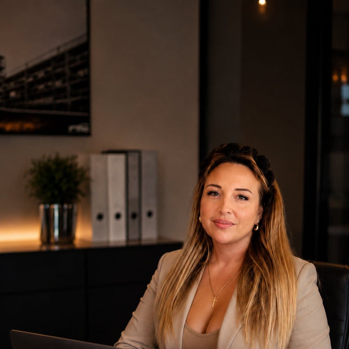 Janina im Büro von Nova MPU Coaching